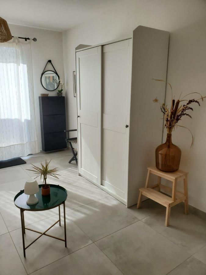 Charmant Studio Moderne Avec Exterieur "Dormir En Provence" Фонвией Екстериор снимка
